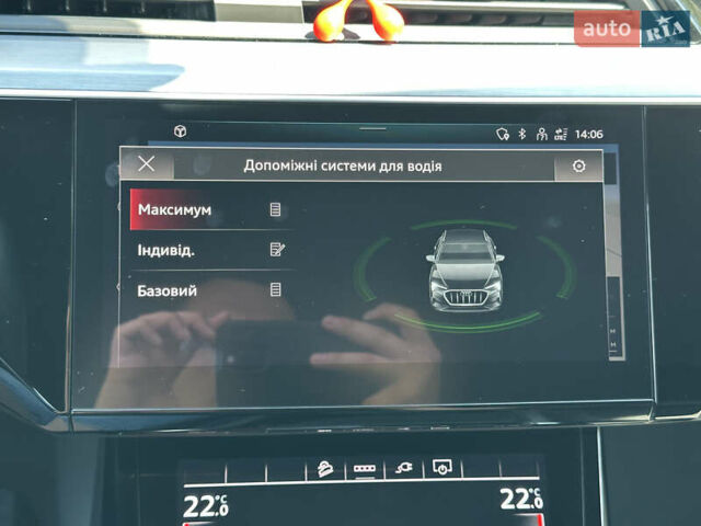 Синий Ауди E-Tron, объемом двигателя 0 л и пробегом 58 тыс. км за 43999 $, фото 116 на Automoto.ua