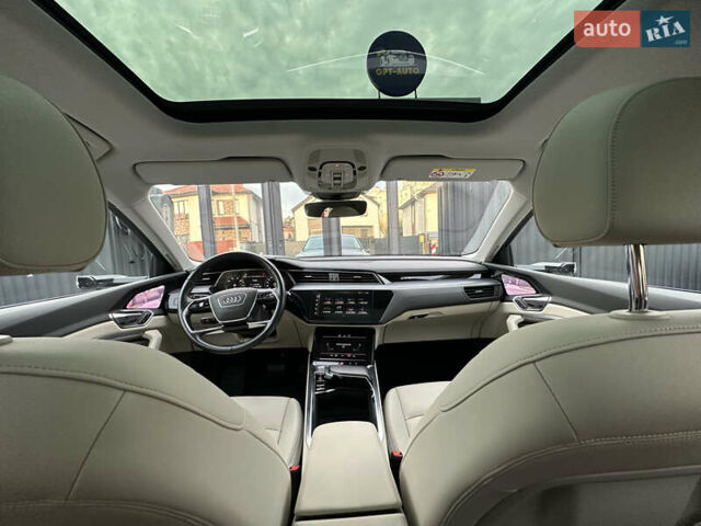 Синий Ауди E-Tron, объемом двигателя 0 л и пробегом 70 тыс. км за 34700 $, фото 26 на Automoto.ua