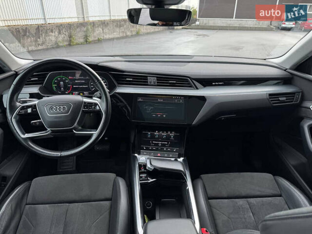 Синій Ауді E-Tron, об'ємом двигуна 0 л та пробігом 107 тис. км за 25000 $, фото 8 на Automoto.ua