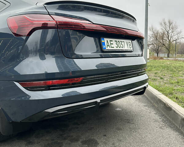 Синій Ауді E-Tron, об'ємом двигуна 0 л та пробігом 34 тис. км за 55000 $, фото 7 на Automoto.ua