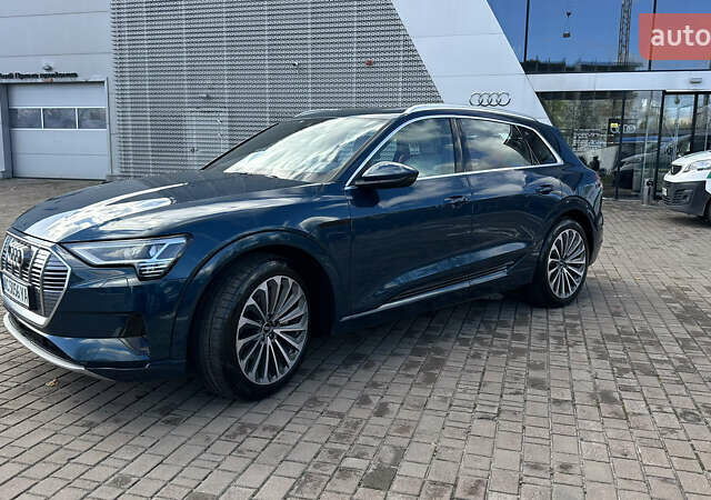 Ауді E-Tron 2020 у Володимир-Волинський на Automoto.ua Синій Ауді E-Tron, об'ємом двигуна 0 л та пробігом 220 тис. км за 25000 $, фото 13 на Automoto.ua