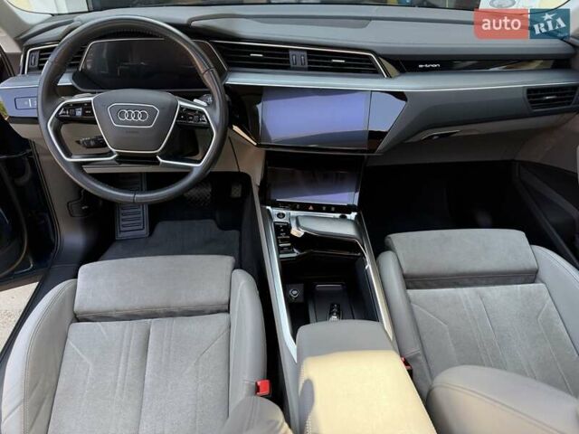 Синий Ауди E-Tron, объемом двигателя 0 л и пробегом 99 тыс. км за 29777 $, фото 5 на Automoto.ua