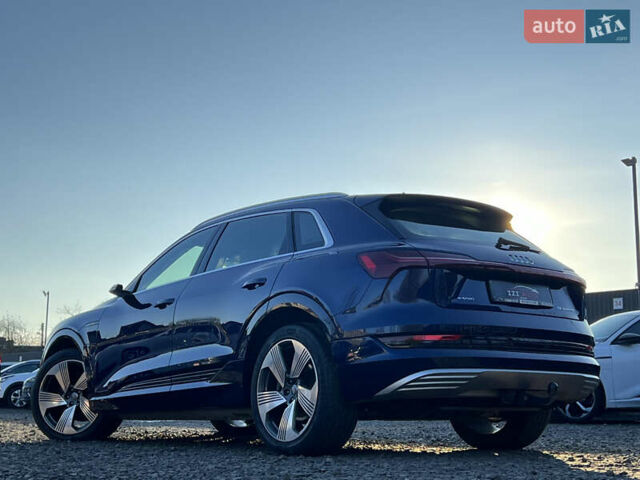 Синий Ауди E-Tron, объемом двигателя 0 л и пробегом 40 тыс. км за 36514 $, фото 5 на Automoto.ua