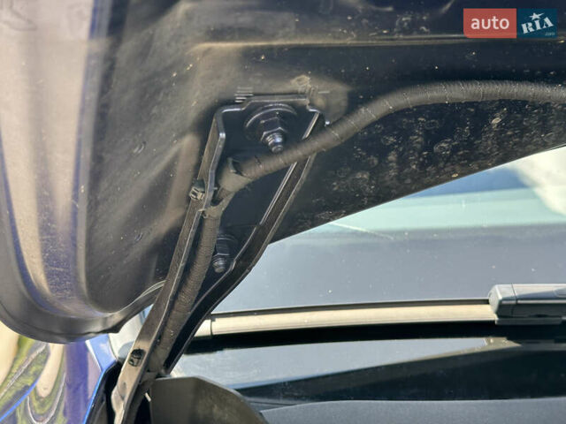 Синий Ауди E-Tron, объемом двигателя 0 л и пробегом 58 тыс. км за 43999 $, фото 127 на Automoto.ua