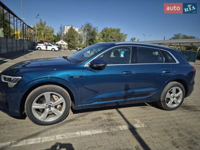 Синий Ауди E-Tron, объемом двигателя 0 л и пробегом 170 тыс. км за 22500 $, фото 6 на Automoto.ua