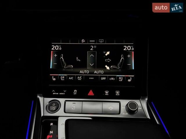 Синий Ауди E-Tron, объемом двигателя 0 л и пробегом 100 тыс. км за 29300 $, фото 8 на Automoto.ua