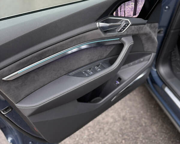 Синий Ауди E-Tron, объемом двигателя 0 л и пробегом 113 тыс. км за 32500 $, фото 36 на Automoto.ua