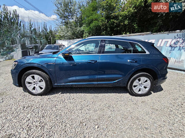 Ауди E-Tron 2020 в Киеве на Automoto.ua Синий Ауди E-Tron, объемом двигателя 0 л и пробегом 154 тыс. км за 29800 $, фото 3 на Automoto.ua