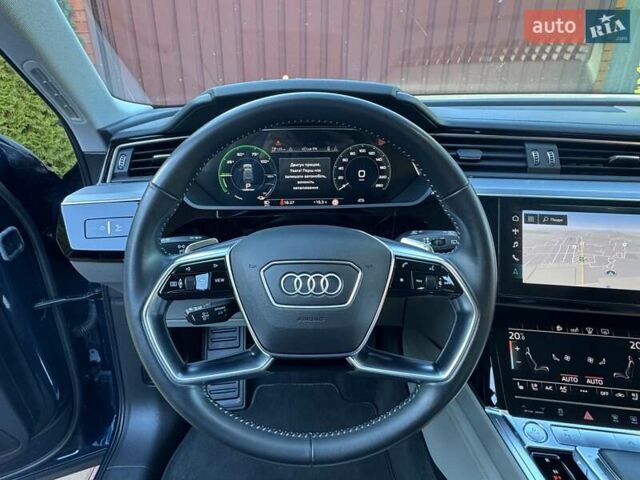 Синий Ауди E-Tron, объемом двигателя 0 л и пробегом 47 тыс. км за 36500 $, фото 42 на Automoto.ua