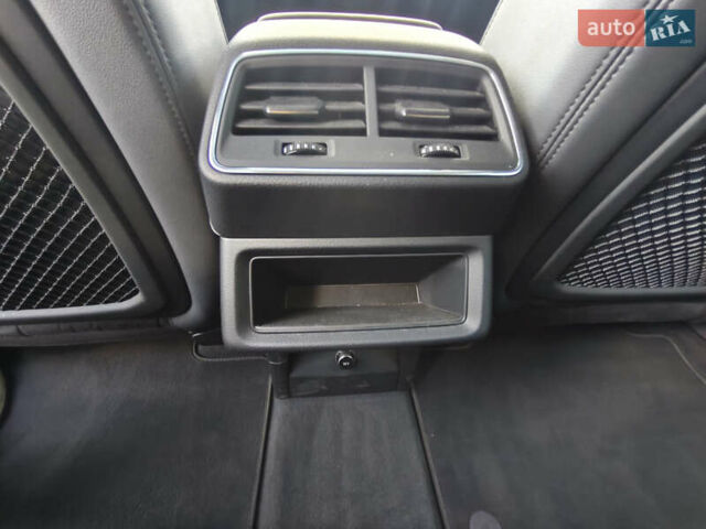 Ауди E-Tron 2020 в Киеве на Automoto.ua Синий Ауди E-Tron, объемом двигателя 0 л и пробегом 154 тыс. км за 29800 $, фото 31 на Automoto.ua