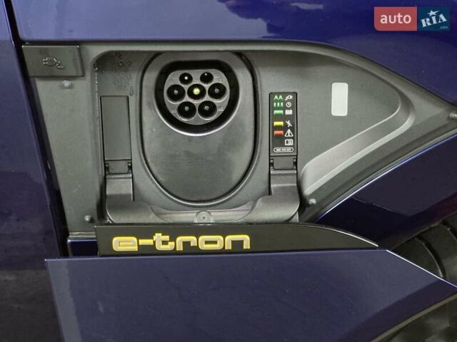 Синий Ауди E-Tron, объемом двигателя 0 л и пробегом 43 тыс. км за 39500 $, фото 89 на Automoto.ua