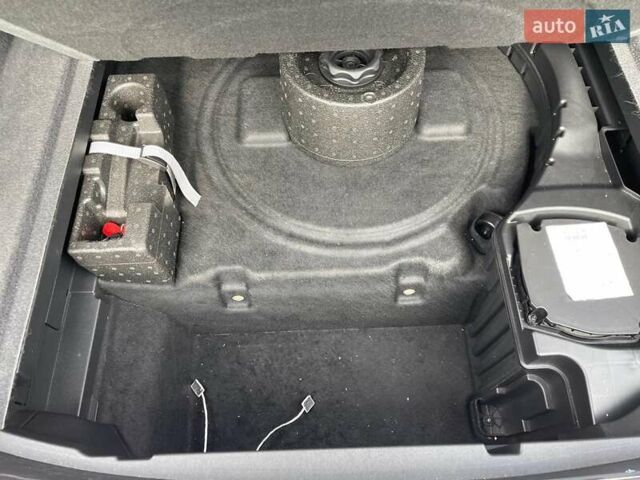 Синий Ауди E-Tron, объемом двигателя 0 л и пробегом 142 тыс. км за 26500 $, фото 23 на Automoto.ua