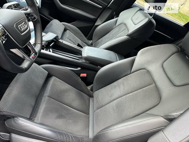 Синій Ауді E-Tron, об'ємом двигуна 0 л та пробігом 38 тис. км за 35000 $, фото 9 на Automoto.ua