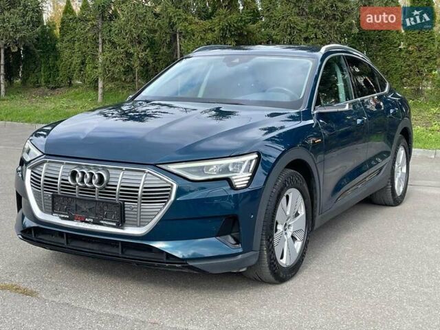 Синий Ауди E-Tron, объемом двигателя 0 л и пробегом 142 тыс. км за 26500 $, фото 17 на Automoto.ua