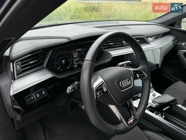 Синий Ауди E-Tron, объемом двигателя 0 л и пробегом 85 тыс. км за 38999 $, фото 4 на Automoto.ua