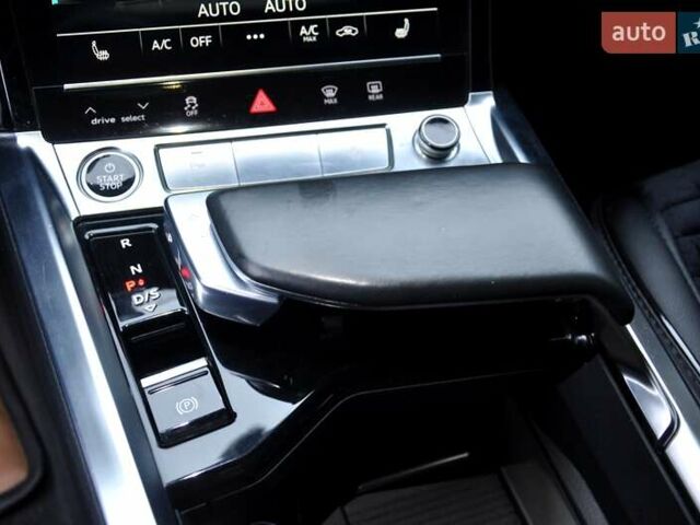 Синий Ауди E-Tron, объемом двигателя 0 л и пробегом 52 тыс. км за 31500 $, фото 34 на Automoto.ua