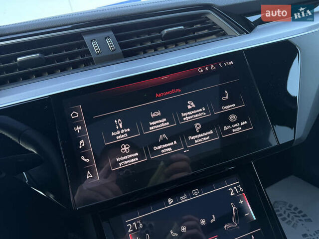 Синій Ауді E-Tron, об'ємом двигуна 0 л та пробігом 170 тис. км за 26499 $, фото 70 на Automoto.ua