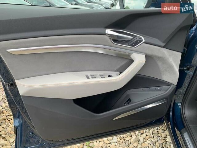 Синий Ауди E-Tron, объемом двигателя 0 л и пробегом 57 тыс. км за 38500 $, фото 52 на Automoto.ua