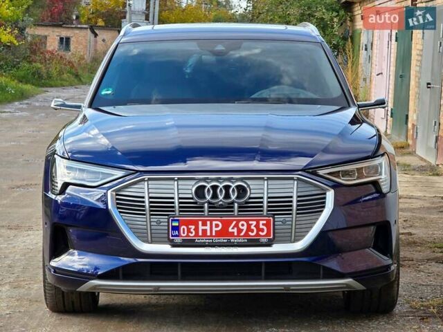 Синий Ауди E-Tron, объемом двигателя 0 л и пробегом 43 тыс. км за 39500 $, фото 4 на Automoto.ua