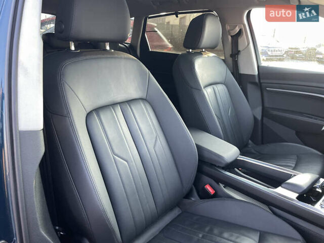 Синий Ауди E-Tron, объемом двигателя 0 л и пробегом 59 тыс. км за 34500 $, фото 59 на Automoto.ua