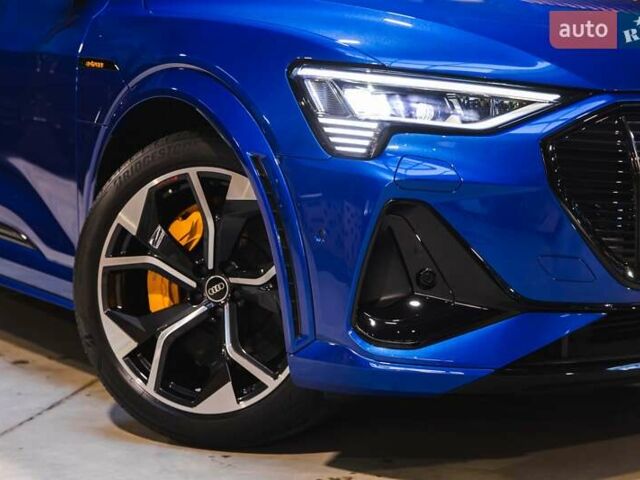 Синий Ауди E-Tron, объемом двигателя 0 л и пробегом 34 тыс. км за 51310 $, фото 13 на Automoto.ua