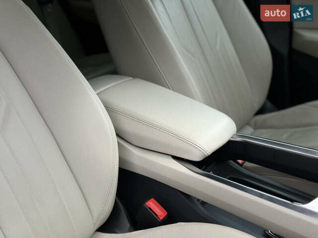 Синій Ауді E-Tron, об'ємом двигуна 0 л та пробігом 75 тис. км за 35900 $, фото 51 на Automoto.ua