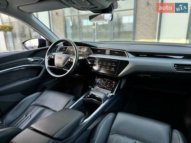 Синий Ауди E-Tron, объемом двигателя 0 л и пробегом 52 тыс. км за 37500 $, фото 87 на Automoto.ua