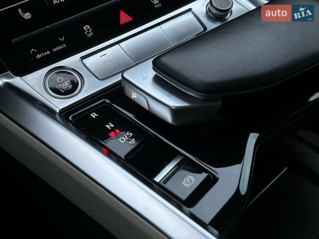 Синій Ауді E-Tron, об'ємом двигуна 0 л та пробігом 75 тис. км за 35900 $, фото 69 на Automoto.ua