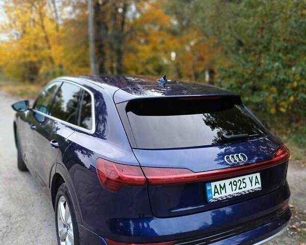 Синій Ауді E-Tron, об'ємом двигуна 0 л та пробігом 119 тис. км за 34466 $, фото 5 на Automoto.ua