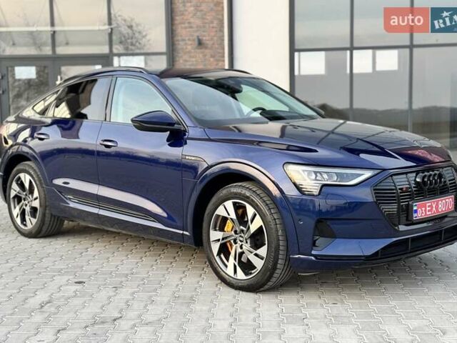 Ауді E-Tron 2021 у Тернополі на Automoto.ua Синій Ауді E-Tron, об'ємом двигуна 0 л та пробігом 51 тис. км за 37500 $, фото 32 на Automoto.ua