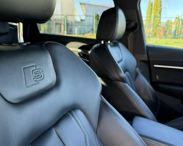 Синій Ауді E-Tron, об'ємом двигуна 0 л та пробігом 98 тис. км за 31700 $, фото 15 на Automoto.ua