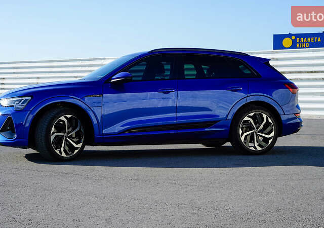 Синий Ауди E-Tron, объемом двигателя 0 л и пробегом 56 тыс. км за 41500 $, фото 3 на Automoto.ua