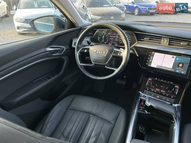 Синий Ауди E-Tron, объемом двигателя 0 л и пробегом 59 тыс. км за 34500 $, фото 42 на Automoto.ua