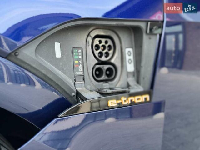 Синий Ауди E-Tron, объемом двигателя 0 л и пробегом 52 тыс. км за 37500 $, фото 109 на Automoto.ua
