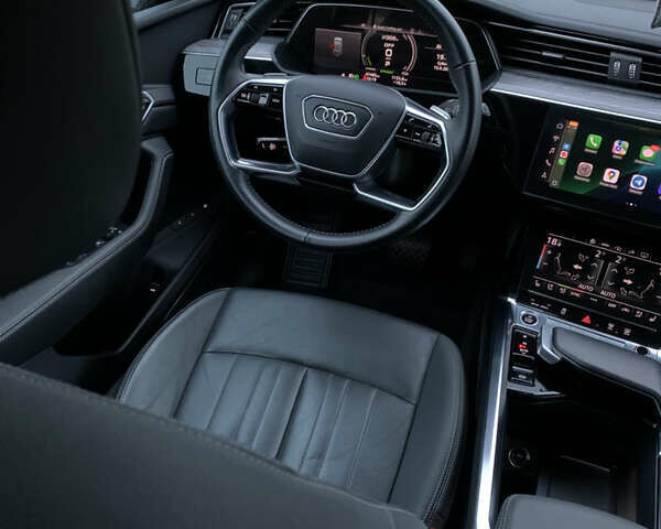 Синий Ауди E-Tron, объемом двигателя 0 л и пробегом 54 тыс. км за 32800 $, фото 35 на Automoto.ua