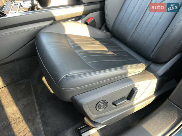 Синий Ауди E-Tron, объемом двигателя 0 л и пробегом 59 тыс. км за 34500 $, фото 27 на Automoto.ua