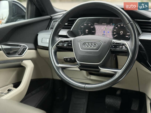 Синій Ауді E-Tron, об'ємом двигуна 0 л та пробігом 140 тис. км за 31000 $, фото 24 на Automoto.ua