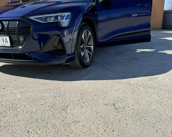 Синий Ауди E-Tron, объемом двигателя 0 л и пробегом 46 тыс. км за 35900 $, фото 23 на Automoto.ua