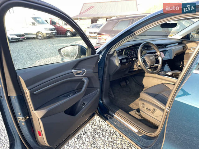 Синий Ауди E-Tron, объемом двигателя 0 л и пробегом 59 тыс. км за 34500 $, фото 21 на Automoto.ua