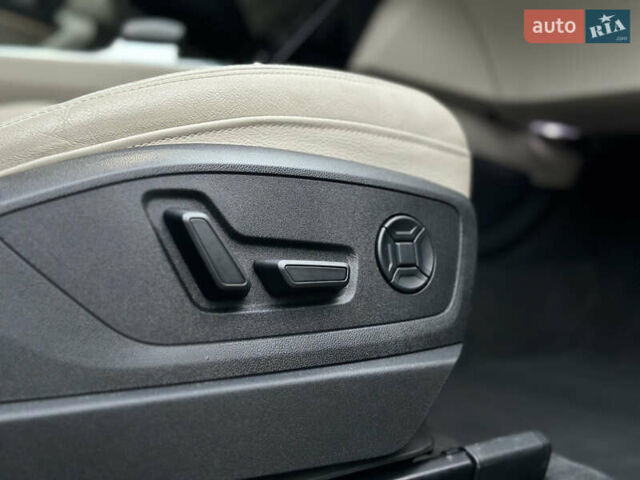 Синій Ауді E-Tron, об'ємом двигуна 0 л та пробігом 75 тис. км за 35900 $, фото 54 на Automoto.ua