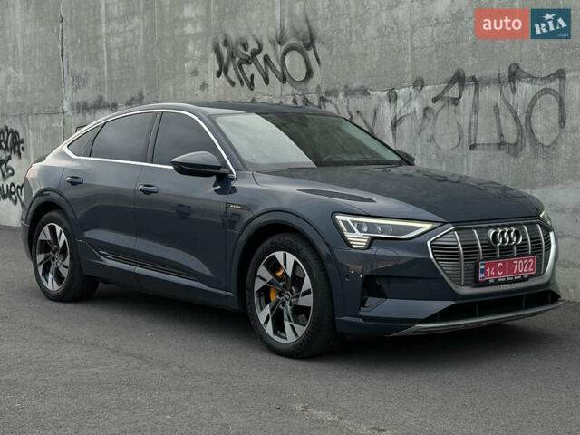 Ауді E-Tron 2021 у Львові на Automoto.ua Синій Ауді E-Tron, об'ємом двигуна 0 л та пробігом 73 тис. км за 38520 $, фото 14 на Automoto.ua