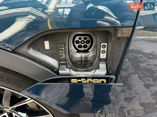 Синий Ауди E-Tron, объемом двигателя 0 л и пробегом 73 тыс. км за 34900 $, фото 22 на Automoto.ua