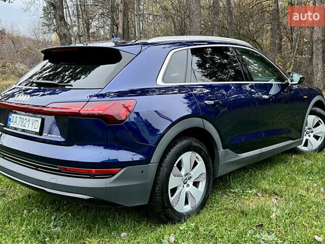 Синий Ауди E-Tron, объемом двигателя 0 л и пробегом 94 тыс. км за 34900 $, фото 8 на Automoto.ua