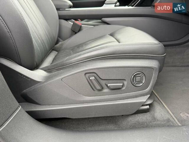 Синий Ауди E-Tron, объемом двигателя 0 л и пробегом 69 тыс. км за 33300 $, фото 35 на Automoto.ua