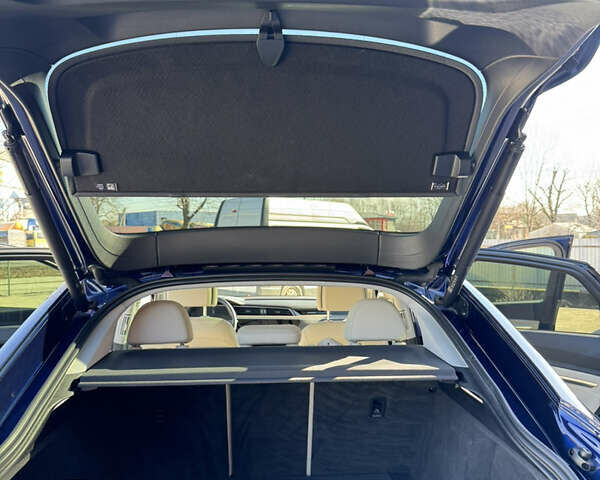 Синий Ауди E-Tron, объемом двигателя 0 л и пробегом 46 тыс. км за 35900 $, фото 15 на Automoto.ua