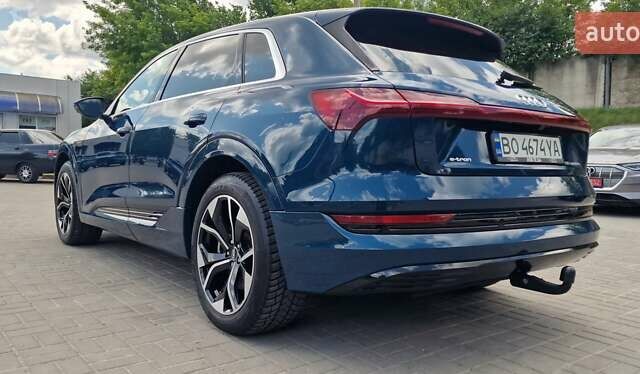Синий Ауди E-Tron, объемом двигателя 0 л и пробегом 39 тыс. км за 36500 $, фото 42 на Automoto.ua