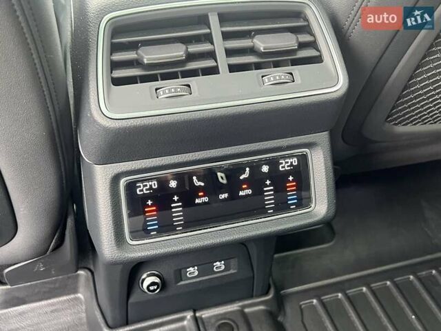 Синій Ауді E-Tron, об'ємом двигуна 0 л та пробігом 46 тис. км за 29900 $, фото 24 на Automoto.ua