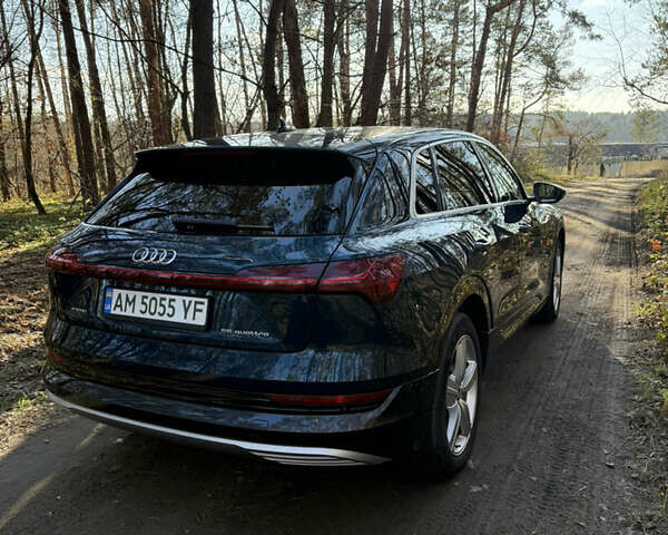 Синий Ауди E-Tron, объемом двигателя 0 л и пробегом 99 тыс. км за 32000 $, фото 3 на Automoto.ua