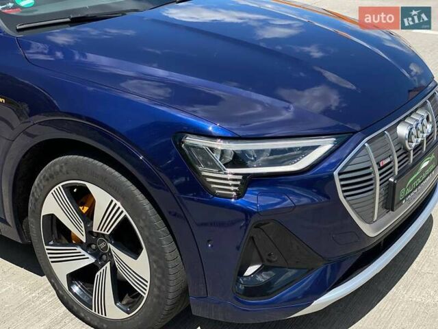 Синий Ауди E-Tron, объемом двигателя 0 л и пробегом 72 тыс. км за 42390 $, фото 5 на Automoto.ua