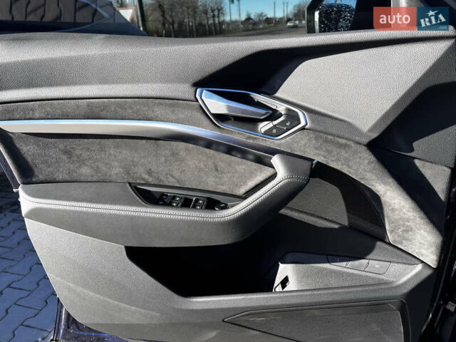 Синій Ауді E-Tron, об'ємом двигуна 0 л та пробігом 82 тис. км за 34800 $, фото 11 на Automoto.ua